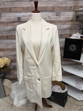 Serra Off-White Long Single-Breasted Blazer